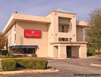 Ramada Inn Tulsa Jenks Экстерьер фото