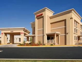 Ramada Inn Tulsa Jenks Экстерьер фото